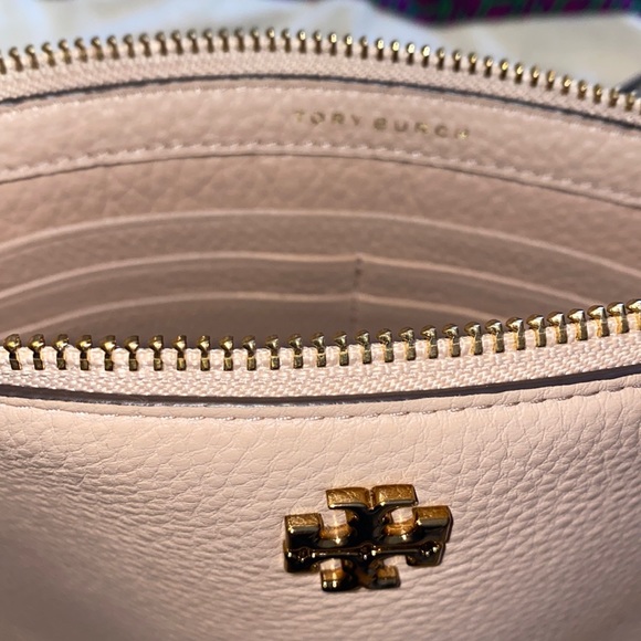 Tory Burch Bags Authentic Kira Pebbled Leather Wallet Crossbody